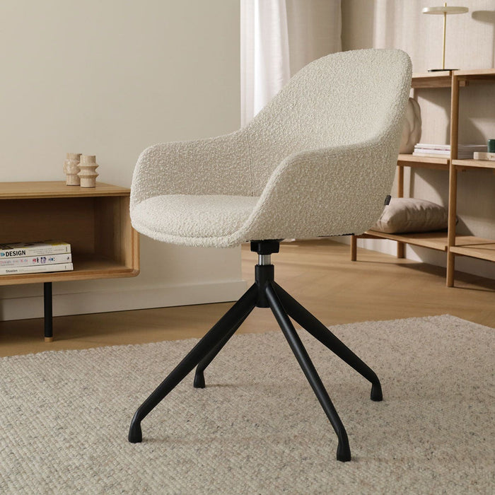 Nolon Nola-Mae Eetkamerstoel Bouclé Beige - Draaibaar Zwart Onderstel