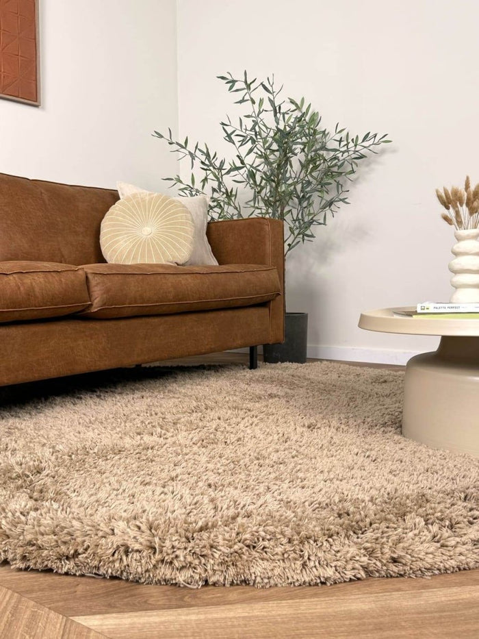 Rond hoogpolig vloerkleed Pilo taupe polyester Interieur05