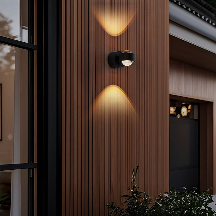 QAZQA Design wandlamp zwart incl. LED IP44 - Lens