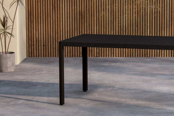 Rebellenclub Minosa Tuintafel - 150 x 85 cm - Zwart