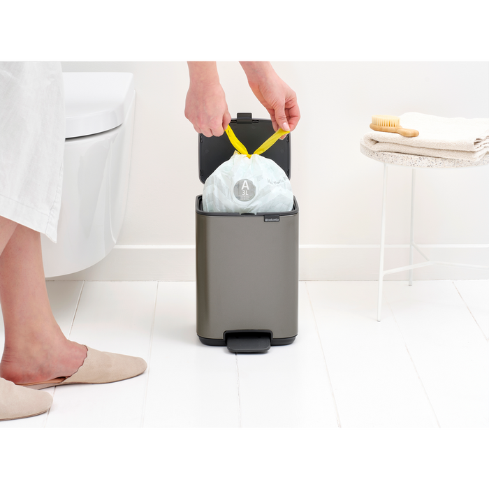 Brabantia Bo Pedaalemmer 4L, kunststof binnenemmer - Platinum
