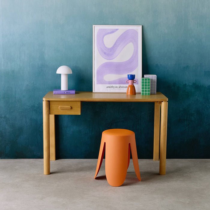 sweeek - Bureau van rubberhout en eikenfineer, 1 lade