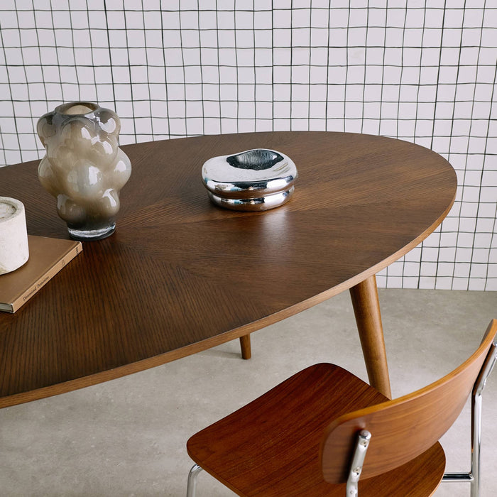 sweeek - Ovale eettafel van rubberhout en eikenfineer, 6 plaatsen