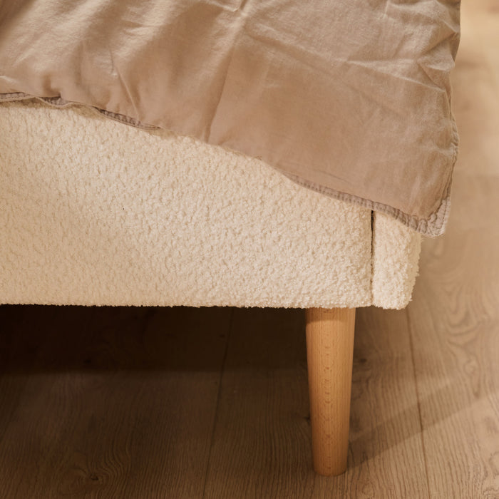 by fonQ Mara Bedframe 180 x 200 cm - Bouclé / Ivoor