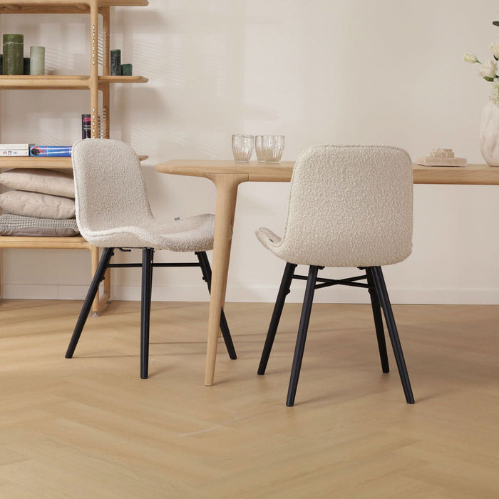 Nolon Nena-Fé Eetkamerstoel Bouclé Beige - Zwarte Houten Poten