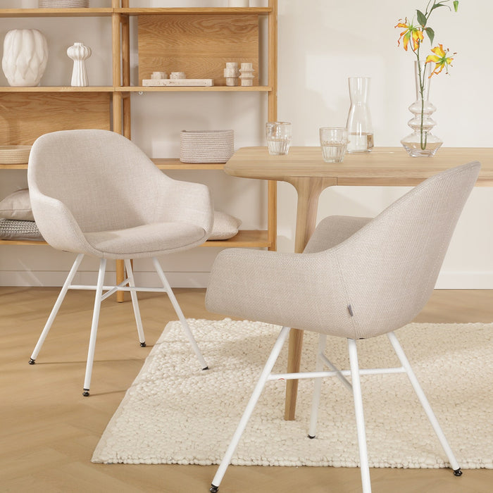 Nolon Noa-Mae Eetkamerstoel Beige - Armleuning - Witte Poten