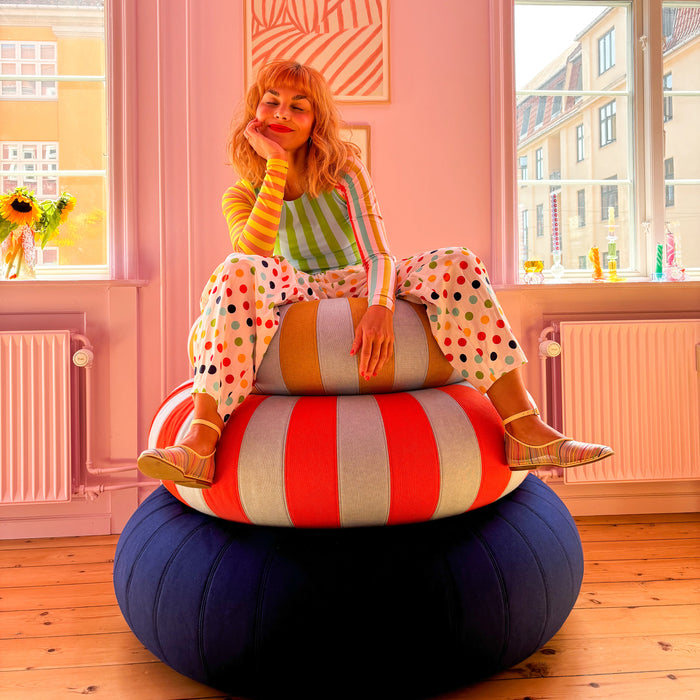 Studio About Float Poef Large - Dark Blue