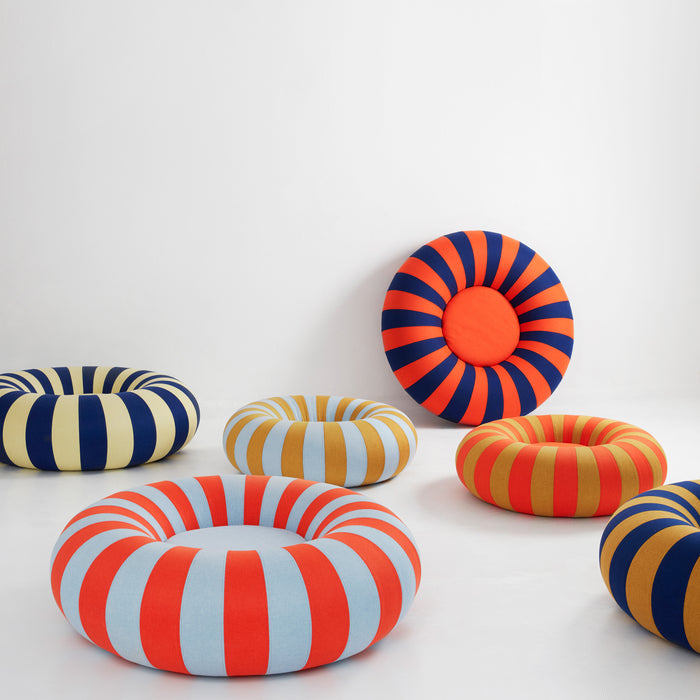 Studio About Float Poef Small - Dark Blue / Red