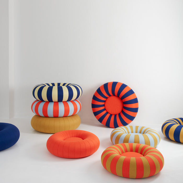 Studio About Float Poef Small - Dark Blue / Red