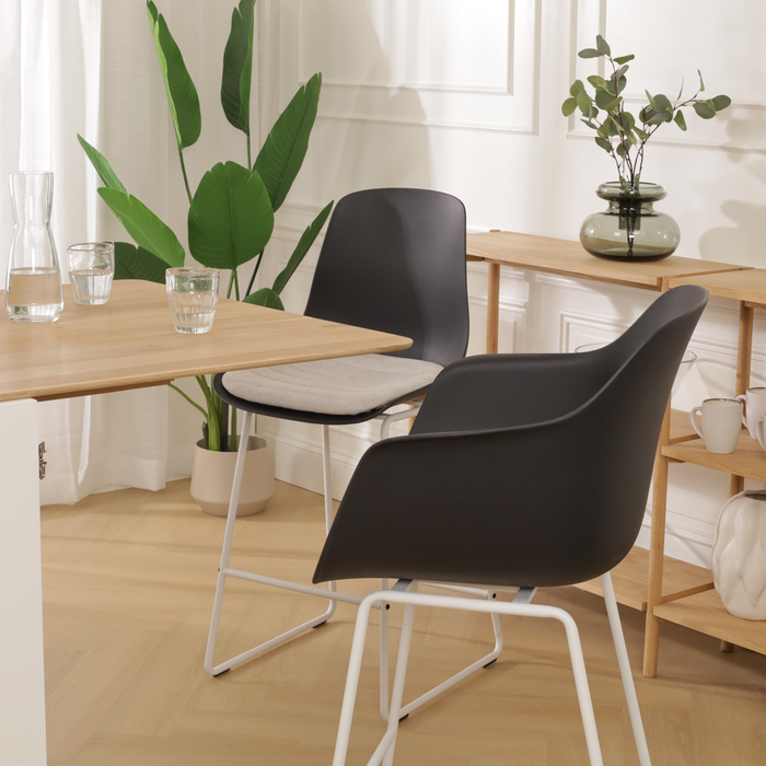 Nolon Nino-Liz Barkruk Zwart - Beige Kussen - Wit Frame - 65 cm