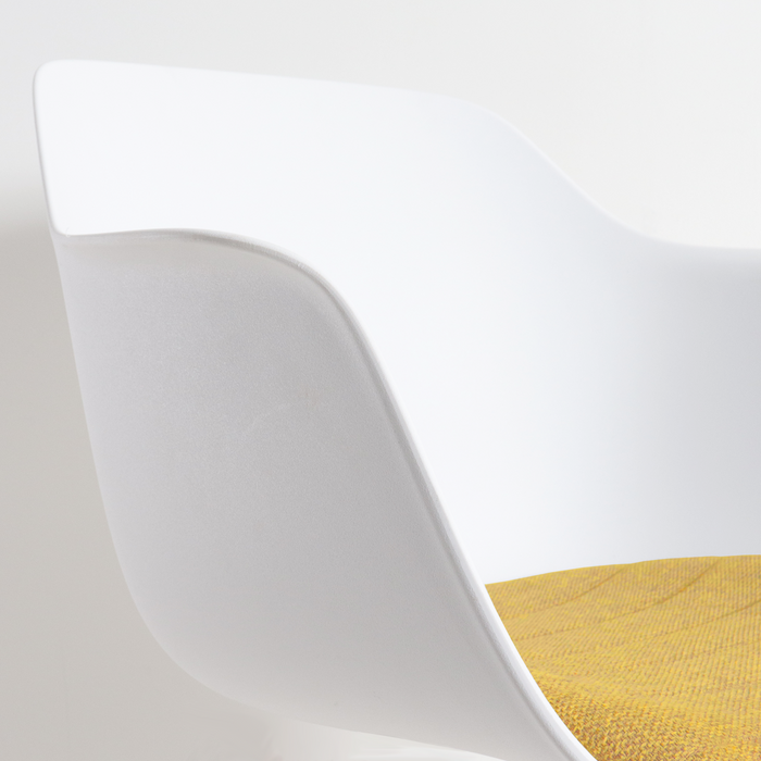 Nolon Nola-Liz Eetkamerstoel Wit - Okergeel - Draaibaar - Zwart