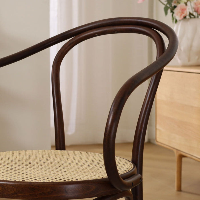 Fameg Venice No. 9 Eetkamerstoel Walnoot - Armleuning - Rotan Zitting