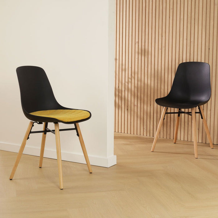Nolon Nena-Liv Eetkamerstoel Zwart - Okergeel Kussen - Houten Poten