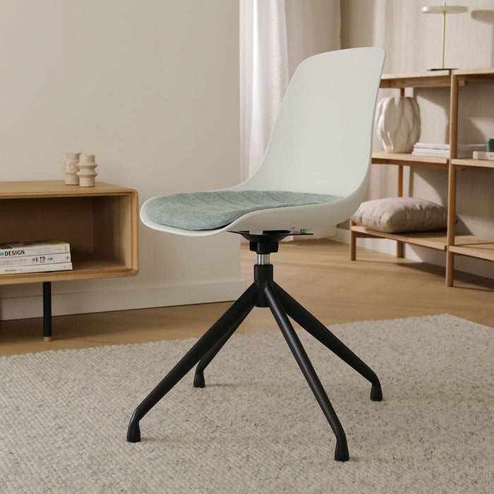 Nolon Nola-Liv Eetkamerstoel Wit - Zacht Groen - Draaibaar - Zwart