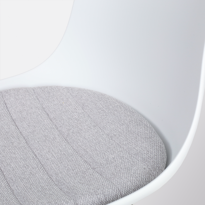 Nolon Nora-Liv Eetkamerstoel Wit - Lichtgrijs Kussen - Zwarte Poten