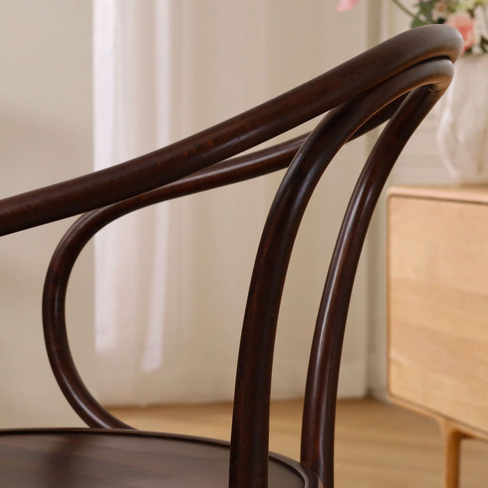 Fameg Venice No.9 Houten Eetkamerstoel Walnoot - Met Armleuning