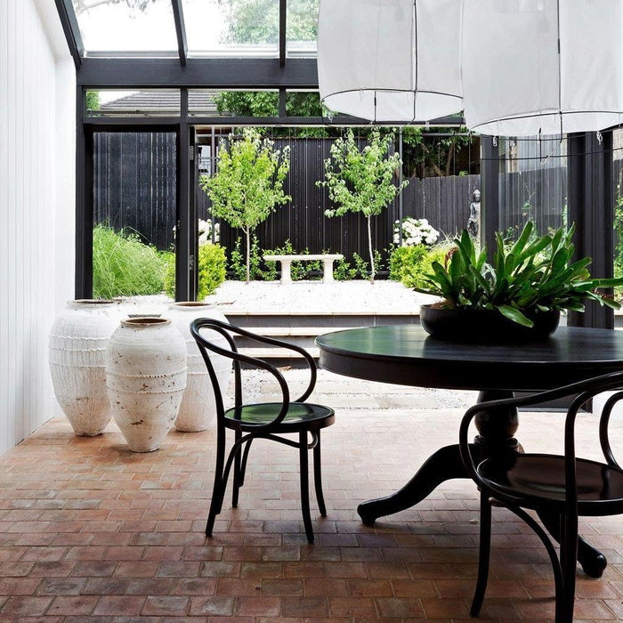 Fameg Venice No.9 Houten Eetkamerstoel Walnoot - Met Armleuning