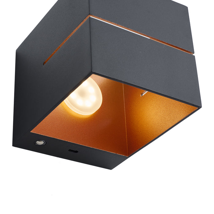 QAZQA Moderne wandlamp zwart met gouden binnenkant incl. LED en touch