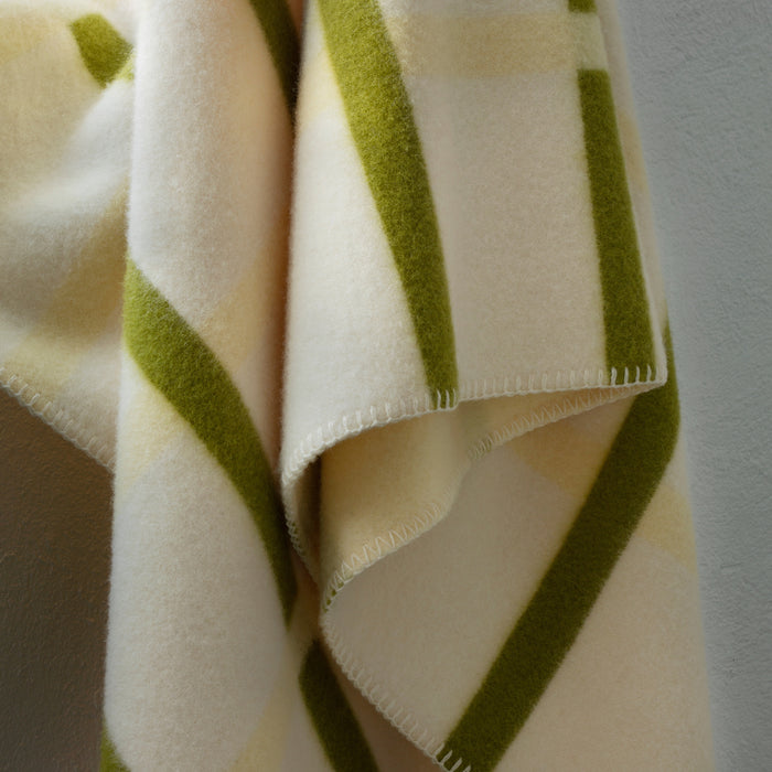 Røros Tweed Knut Plaid - Lime