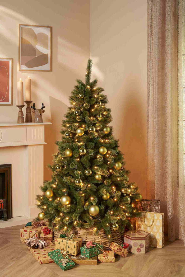 Black Box Kunstkerstboom Darwell - 140x140x230 cm - LED lampjes - Groen