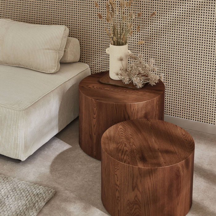 sweeek - Set van 2 ronde salontafels met houteffect