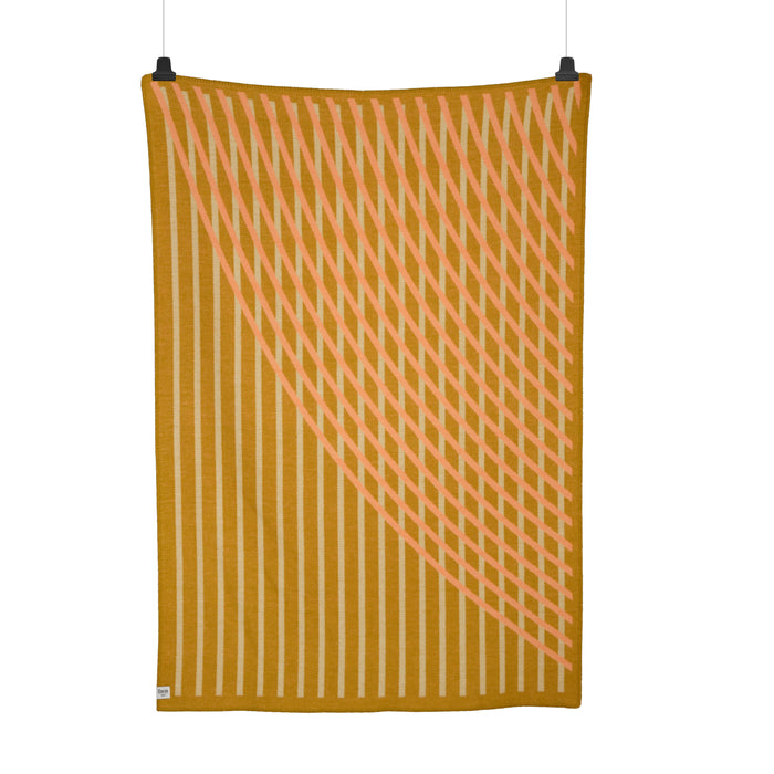 Røros Tweed Bislett Plaid - Peach / Pistachio