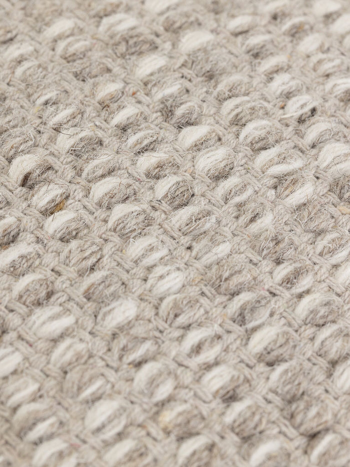 MUST Living Pouf Asuri Sand ,40x40x40 cm, sand, 80% wool 20% cotton