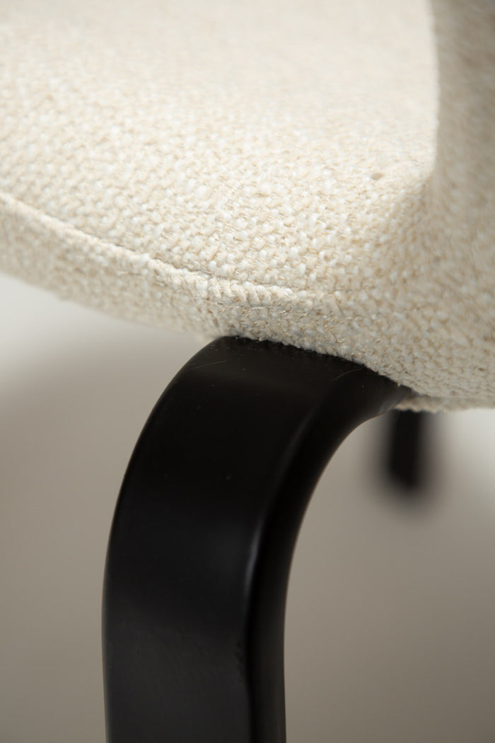 Dan-Form Heap Beige Bouclé Eetkamerstoel set van 2