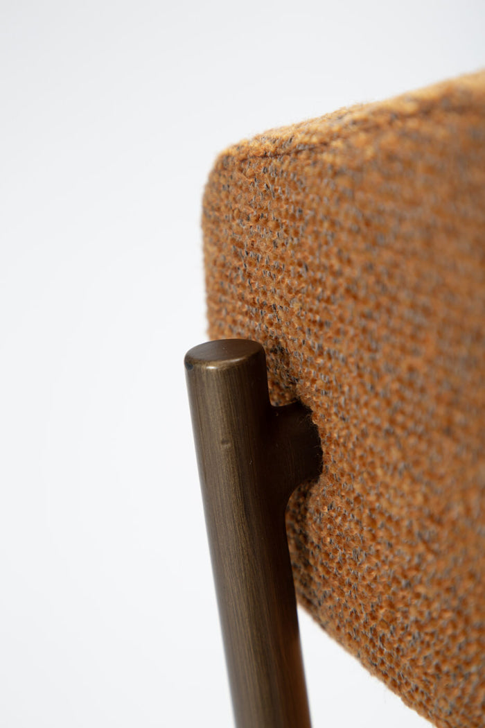 Dan-Form Reboot Pompoen Bouclé Armstoel set van 2