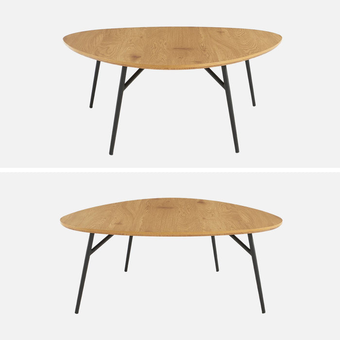 sweeek - Afgeronde driehoekige salontafel eikeneffect met zwarte