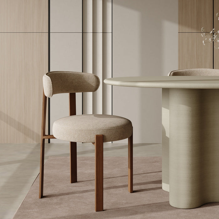 Set van 2 taupe chenille fluwelen stoelen met walnoten poten