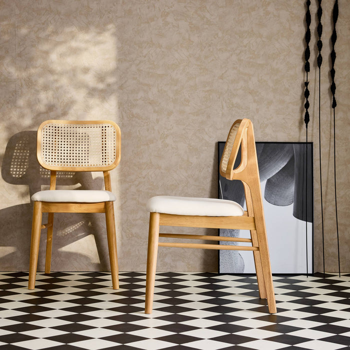 sweeek - Hevea stoelen van hout, riet en stof (set van 2)