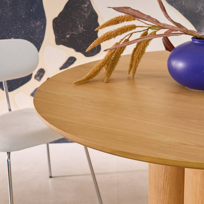 sweeek - Ronde eettafel van rubberhout en eikenfineer voor 4 personen