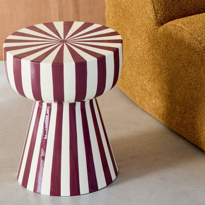 sweeek - Bijzettafel, nachtkastje, geëmailleerd staal gestreept