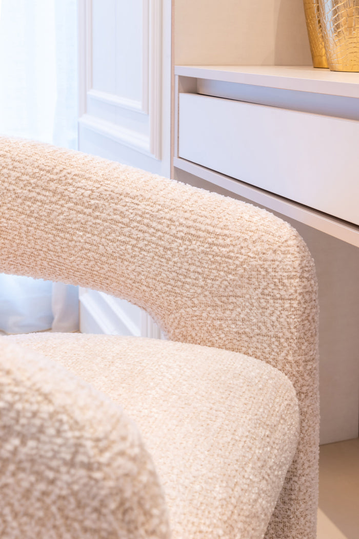 Richmond Interiors Belle Lovely Cream Fauteuil