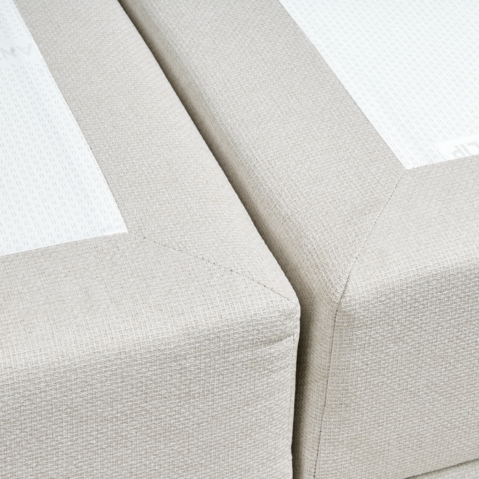 Beliani - BARONET - Boxspringbed - Off-white - 160 x 200 cm - Stof