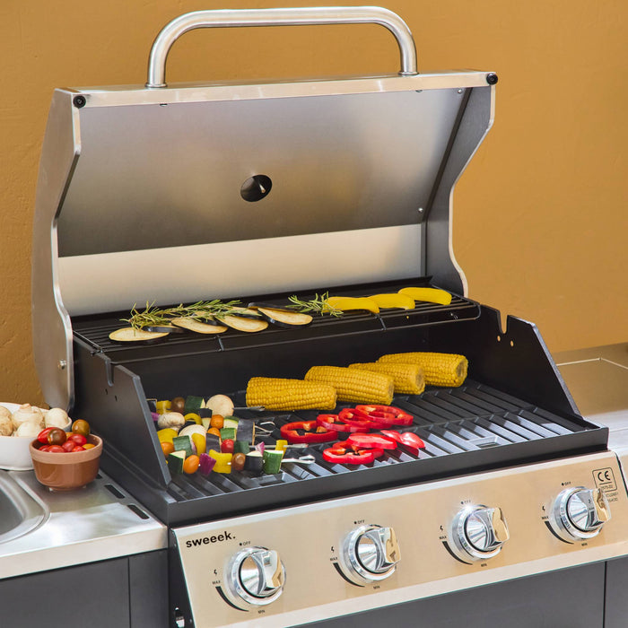 sweeek - Gasbarbecue met 4 branders + 1 zijbrander met accessoires en