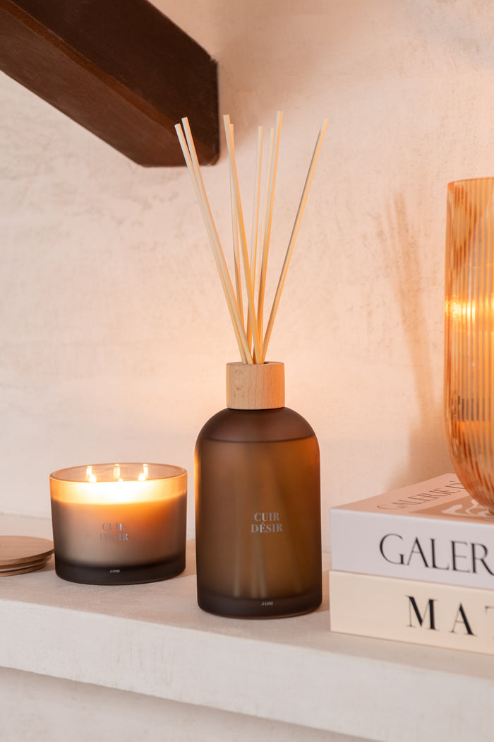 J-Line geurolie + stokjes Accords Essentiels - Cuir Desir -