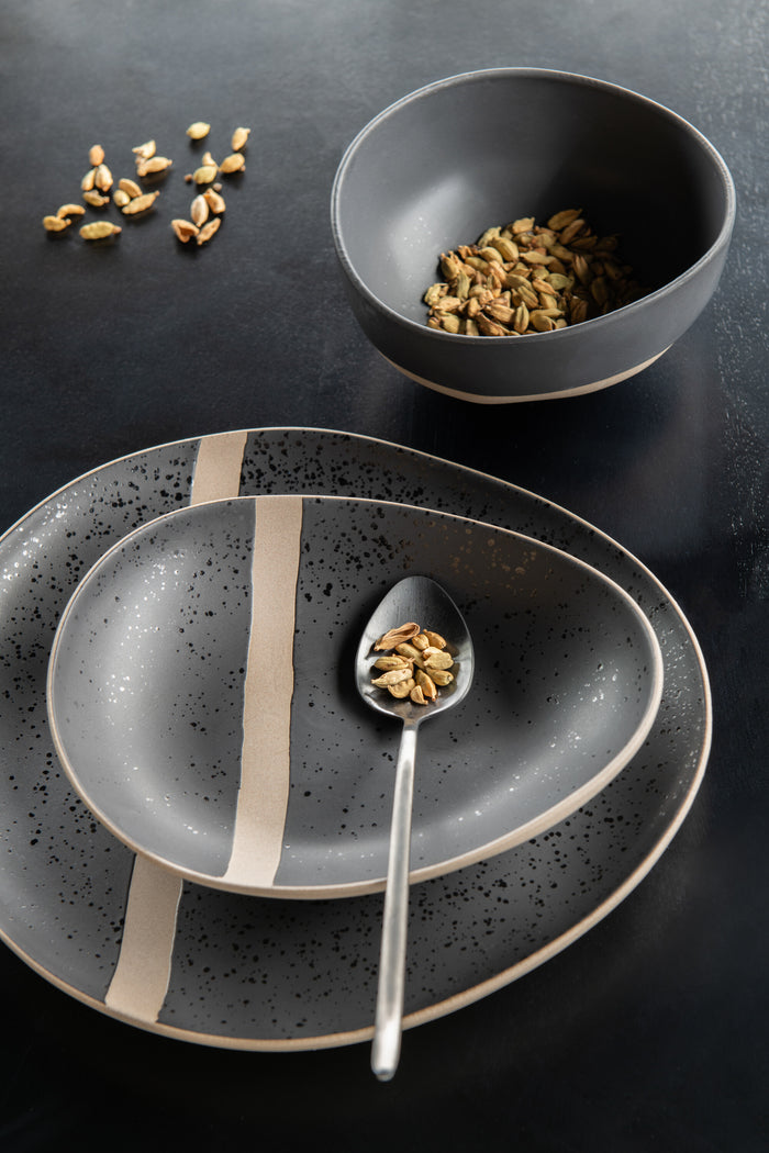 J-Line bord - keramiek - zwart|taupe - large