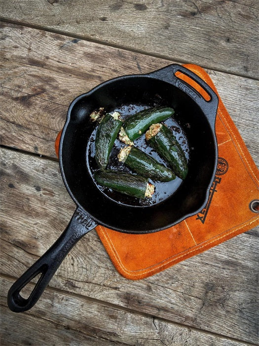 - Gietijzeren Skillet met steel Petromax - 25 cm