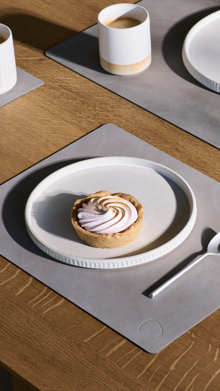 LIND DNA Placemats Nupo - Leer - Lichtgrijs 45 x 35 cm - 2 Stuks