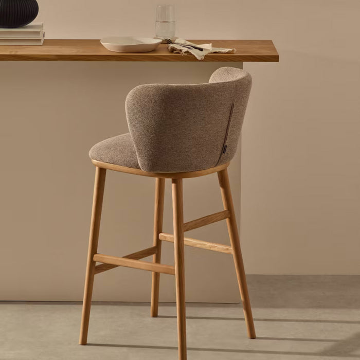 Kave Home Ciselia Barkruk - H 65 cm - Bruin / Essenhout