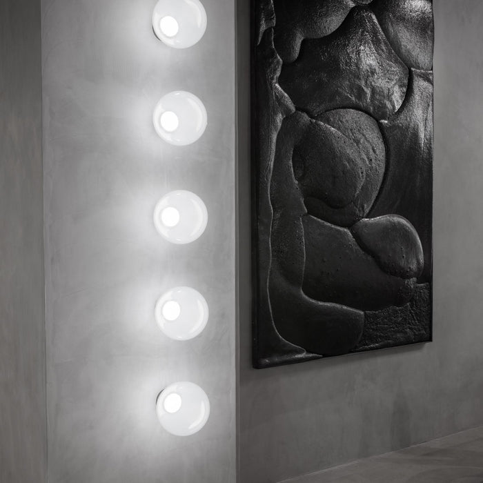 Globe wandlamp LED opaal