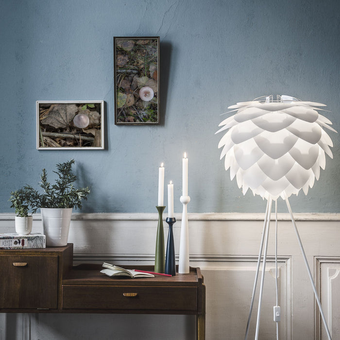 Umage Silvia Medium Tripod vloerlamp Ø50 wit onderstel, messing