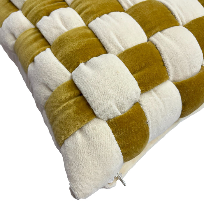 by fonQ Knitt Sierkussen 50 x 50 cm - Mustard