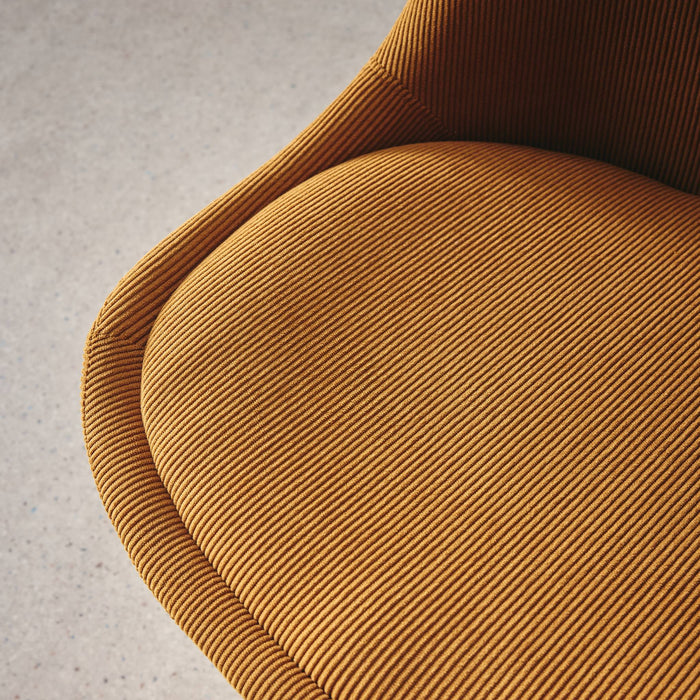 sweeek - Corduroy Scandinavische stoelen met beukenhouten poten (set