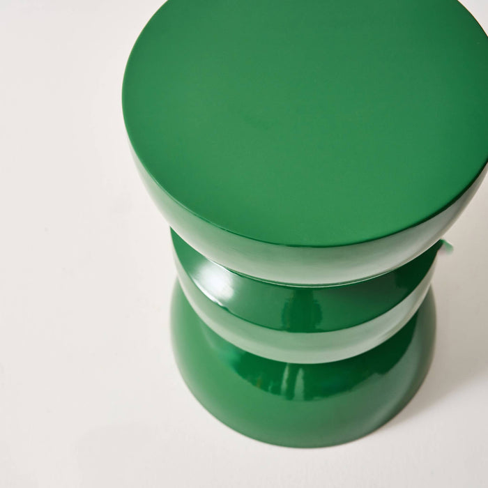 sweeek - Bijzettafel, nachtkastje metaal glanzend effect