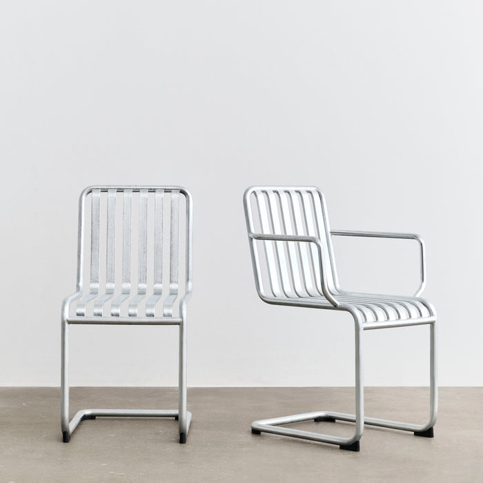 HAY Palissade Cantilever Stoel met Armleuning - Gegalvaniseerd Staal