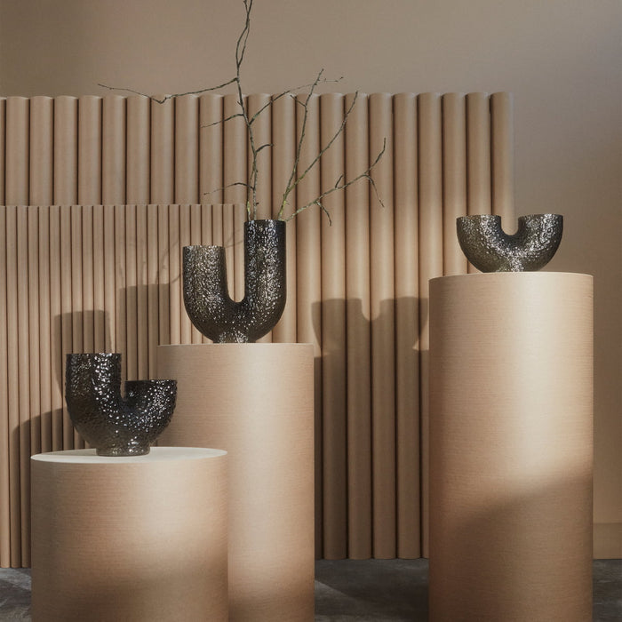 Arura vaas large zwart