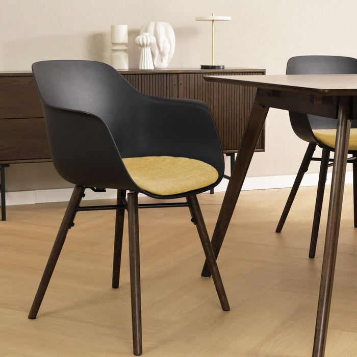 Nolon Nena-Liz eetkamerstoel zwart met warm oker zitkussen - walnoot